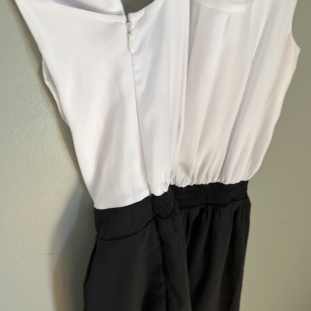 Express Ruffle Zip Front Romper 0 - Picture 7 of 8
